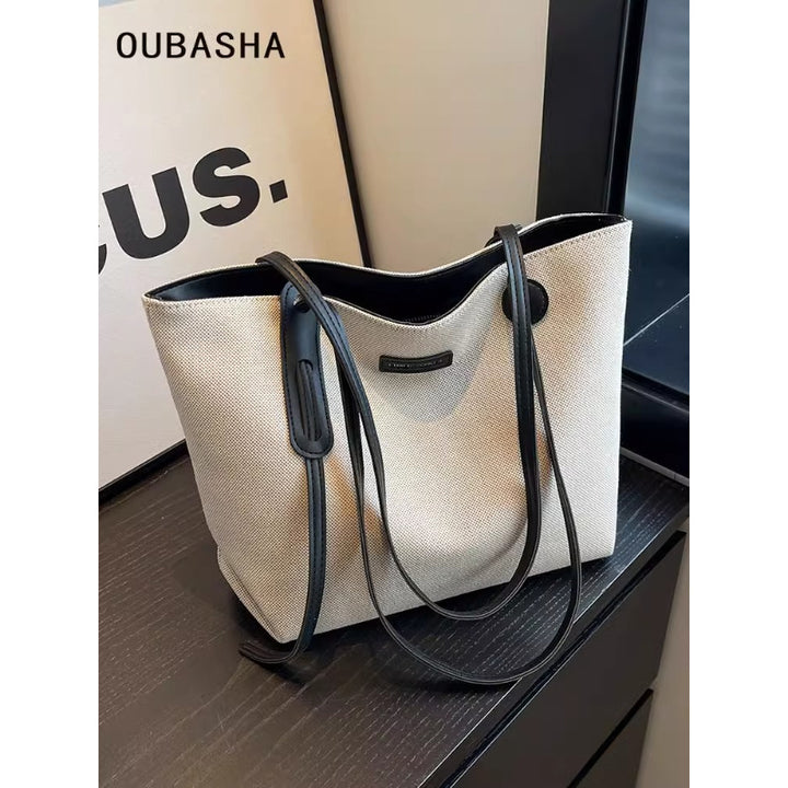 Spacious Utility Tote Kalsten