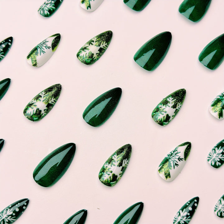 Artificial nails with festive snowflake and star motif Kalsten