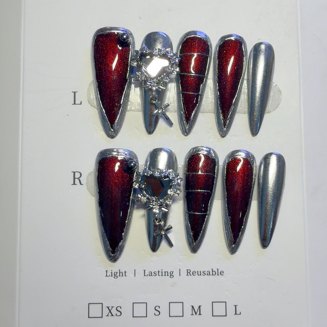 Glamorous Decorative Press-On Nail Set