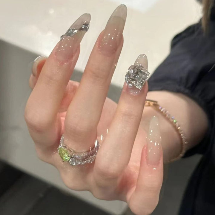 Artistic Cat and Dog Themed Nail Art Extensions Kalsten