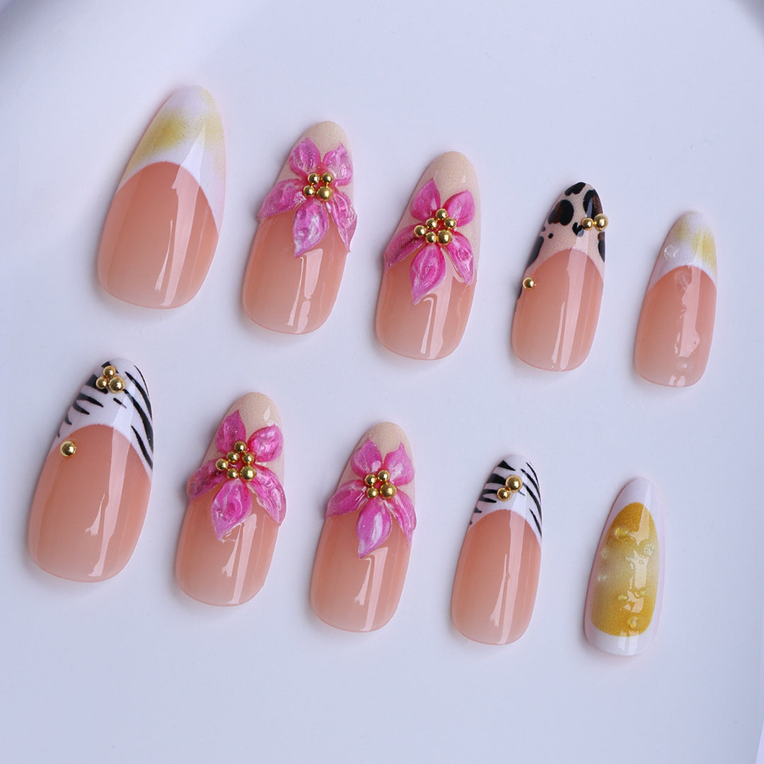 Artful nails with floral and animal designs Kalsten