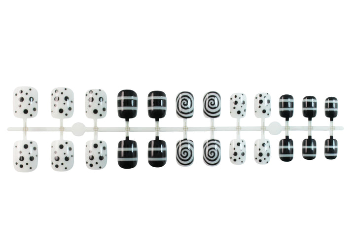 Art nail set with creative black-and-white designs Kalsten