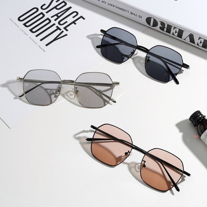 Women geometric sunglasses with modern metal frame Kalsten