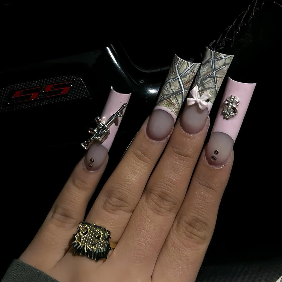 Artistic Nail Design Kalsten