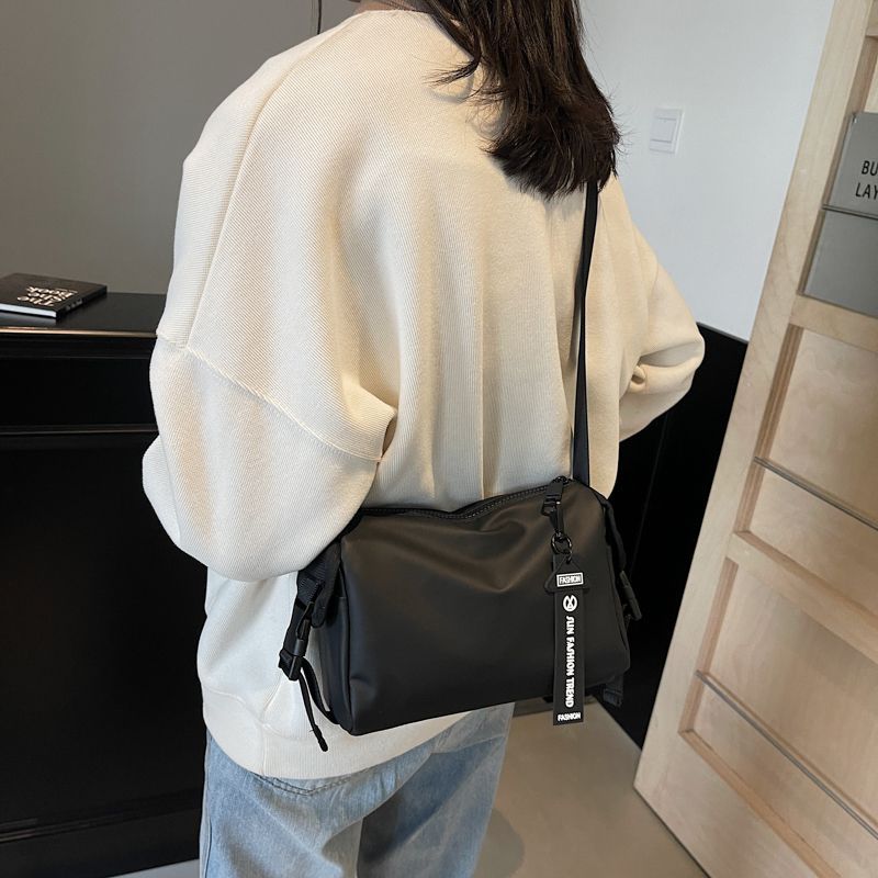 Versatile Utility Crossbody Bag Kalsten