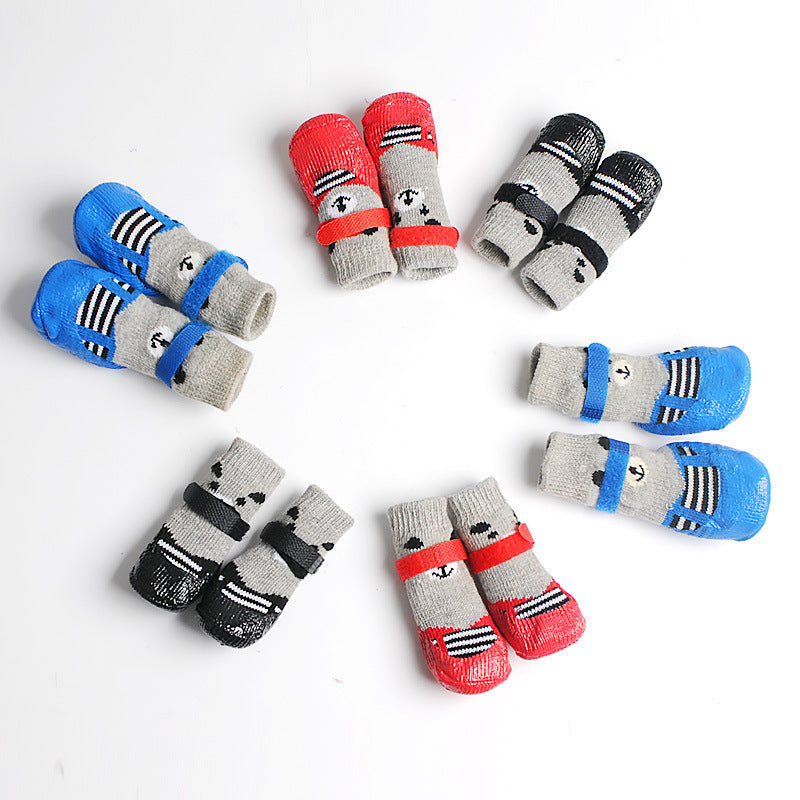 non-slip slippers with animal motifs