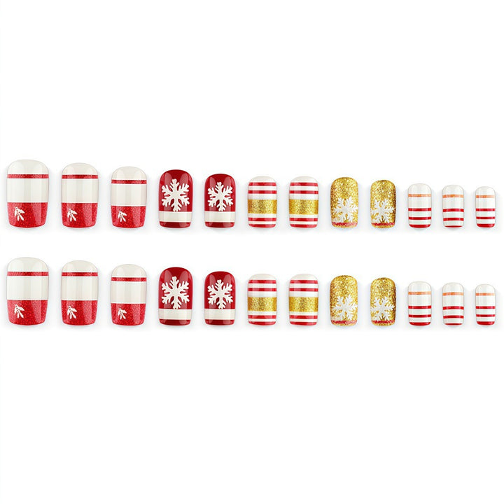 Artificial nails in festive Christmas design Kalsten