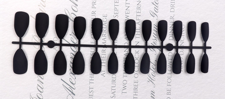 Stiletto Press-On Nail Set Kalsten