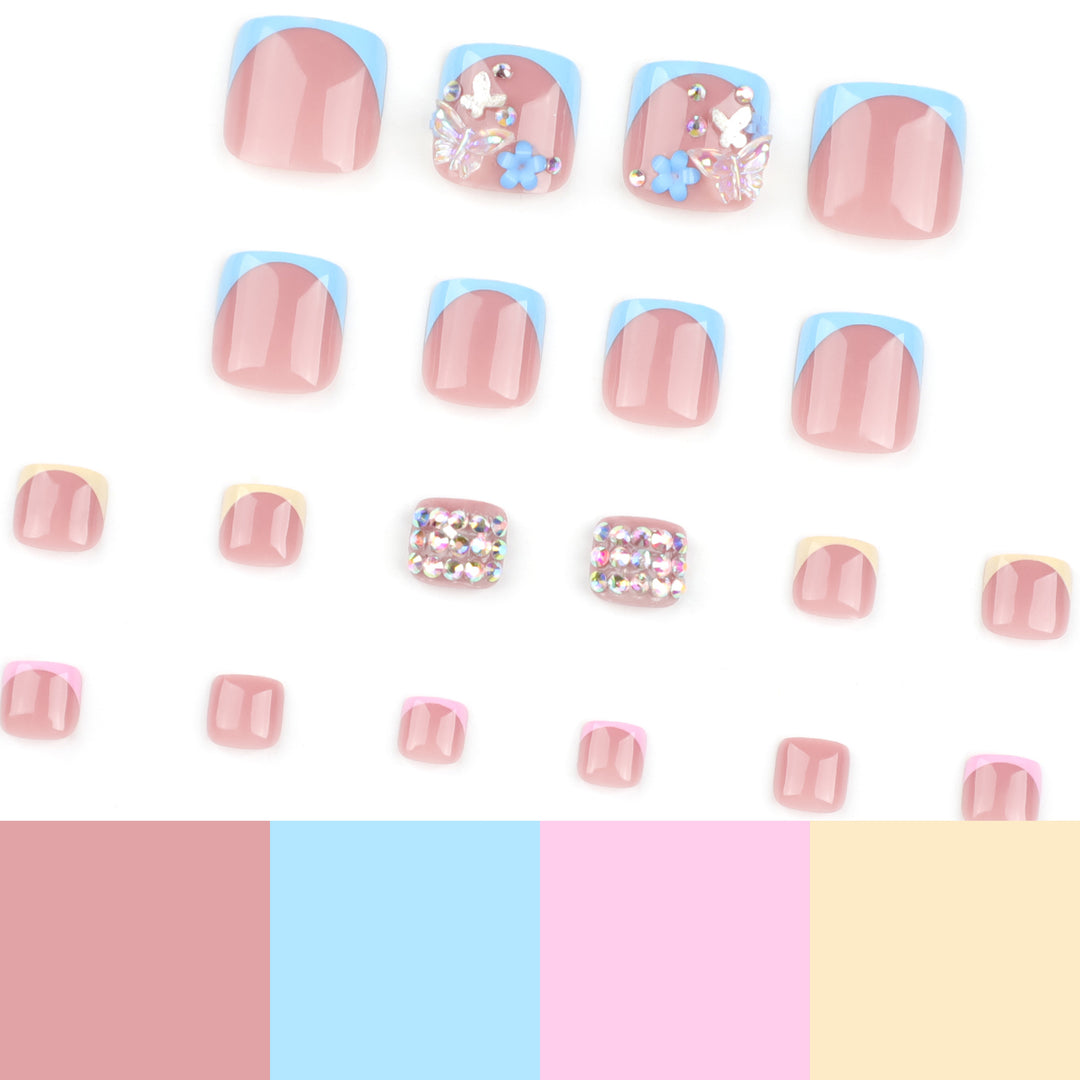 Artful toenail art with glitter and flower motifs Kalsten