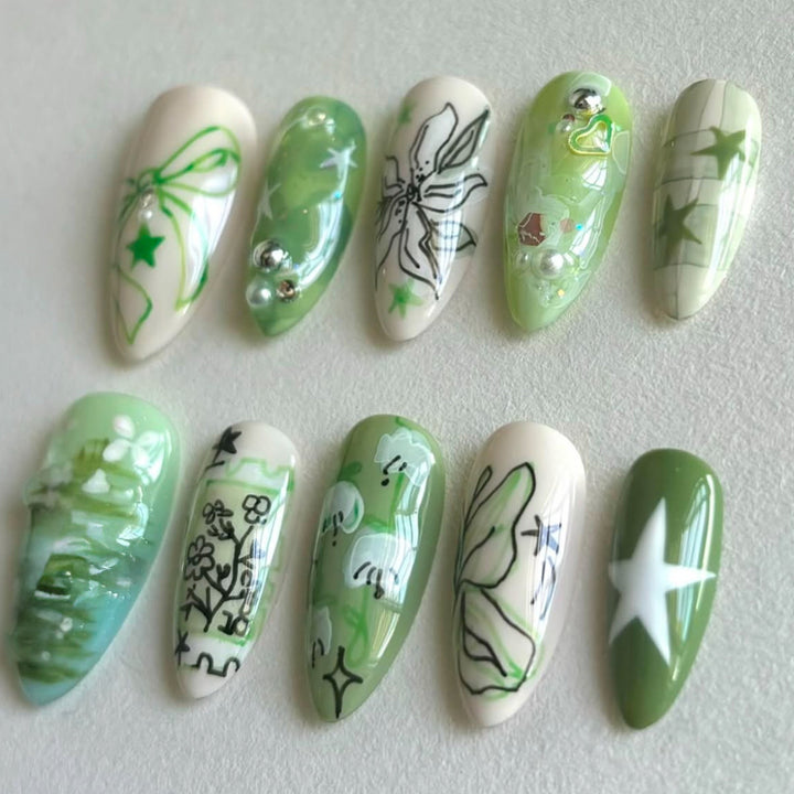 Artistic Botanical Nail Tips Kalsten