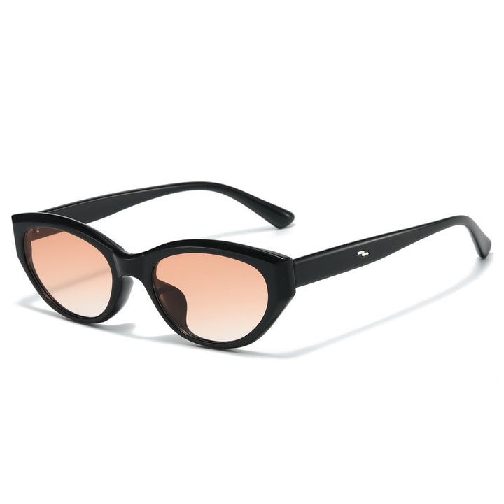 Chic Cat-Eye Sunglasses with Stylish Frame Details Kalsten