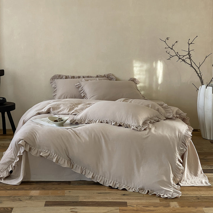 Elegant cotton bedding set with ruffle and soft percale finish