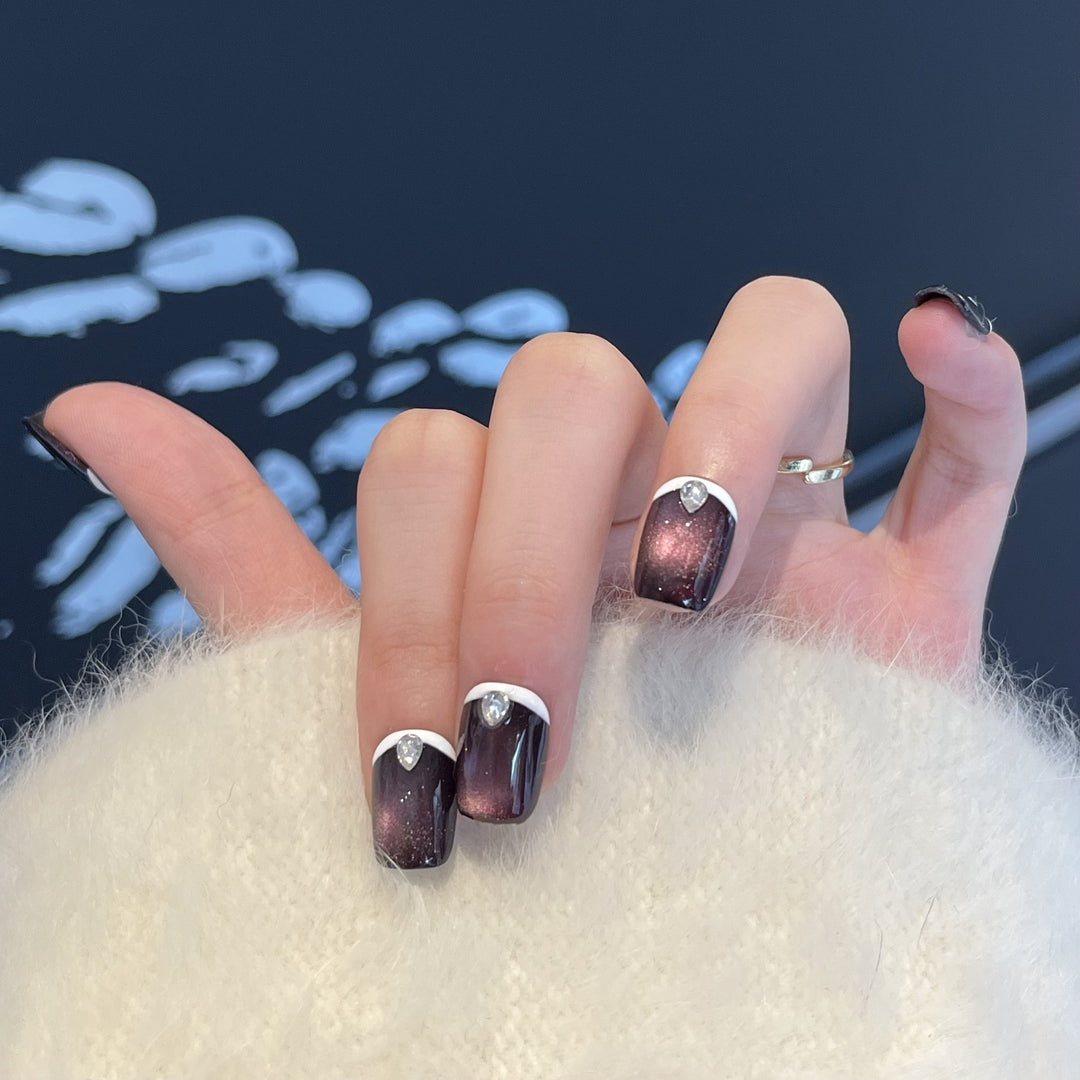 Elegant Gel Press-On Nail Set with Rhinestone Details Kalsten