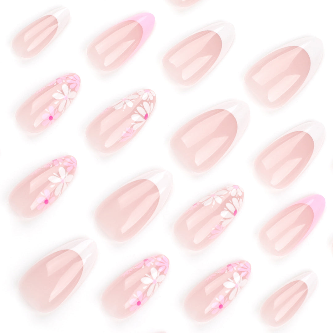 Artful Nail Art with Floral Accents Kalsten