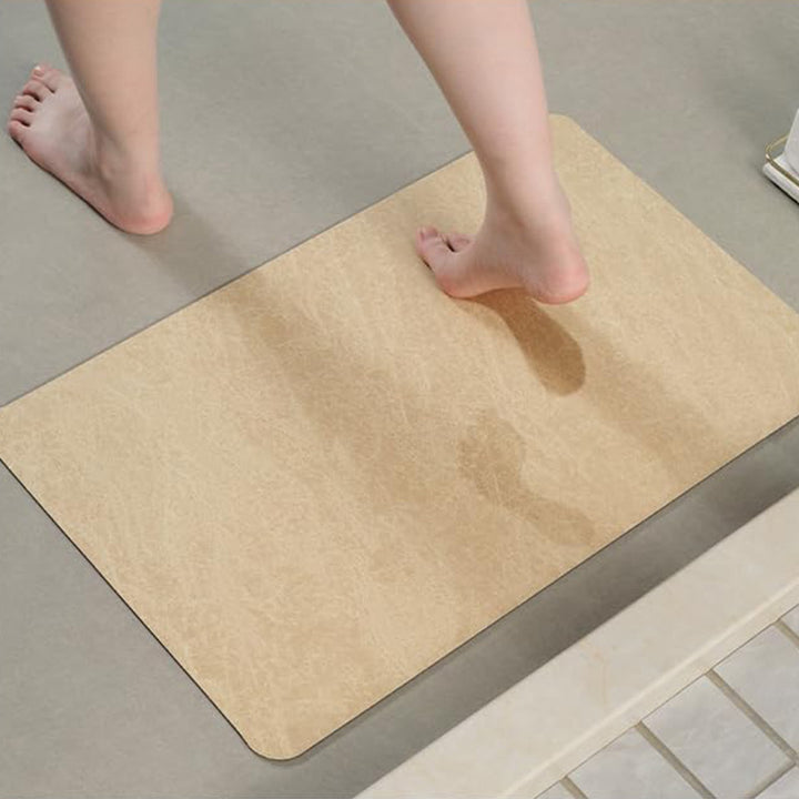 Soft and Absorbent Bathroom Mat Kalsten