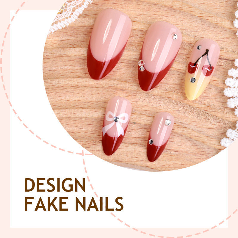 Artful nail set with glitter and heart design Kalsten