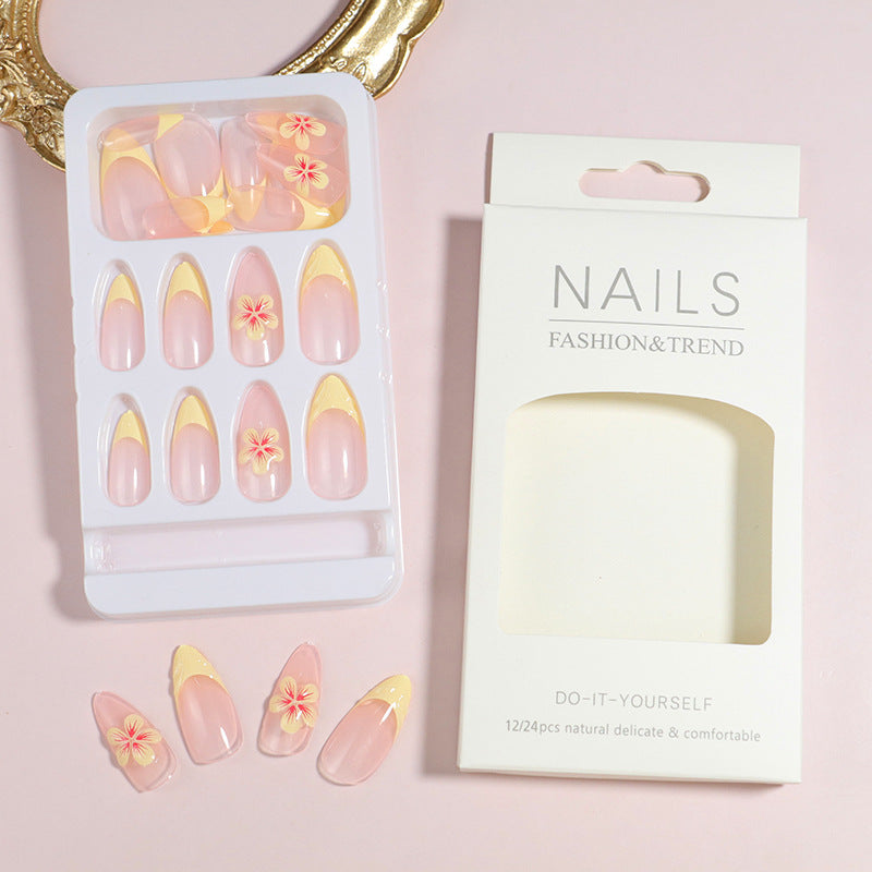 Floral Accent Press-On Nail Set Kalsten