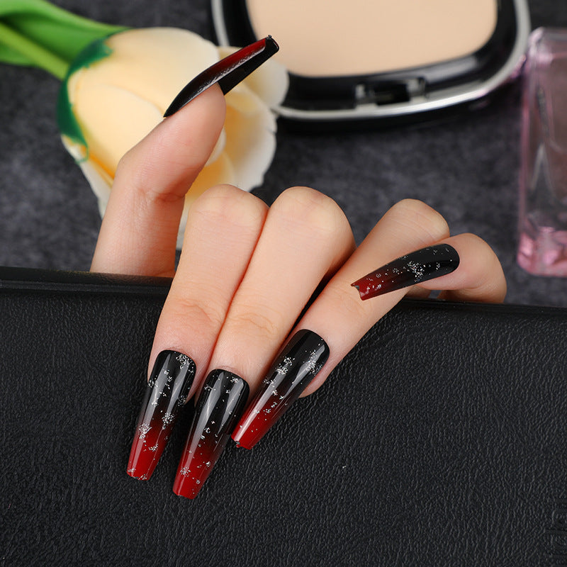 Elegant artificial nails with gold accents Kalsten