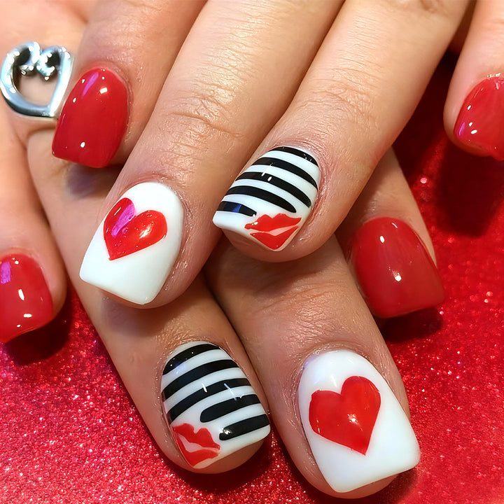 Artistic Heart-Themed Press-On Nail Art Kalsten