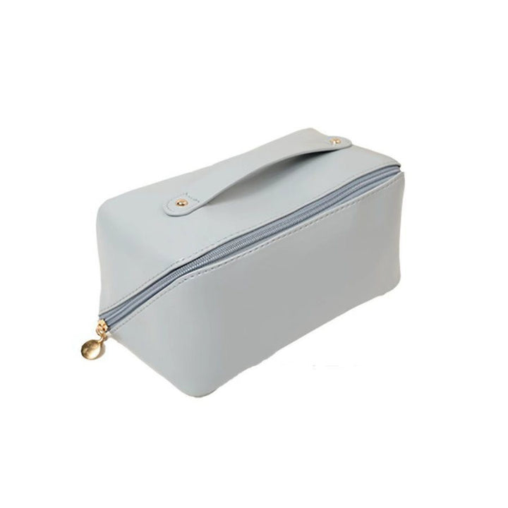 Luxurious cosmetic bag in minimalist design Kalsten
