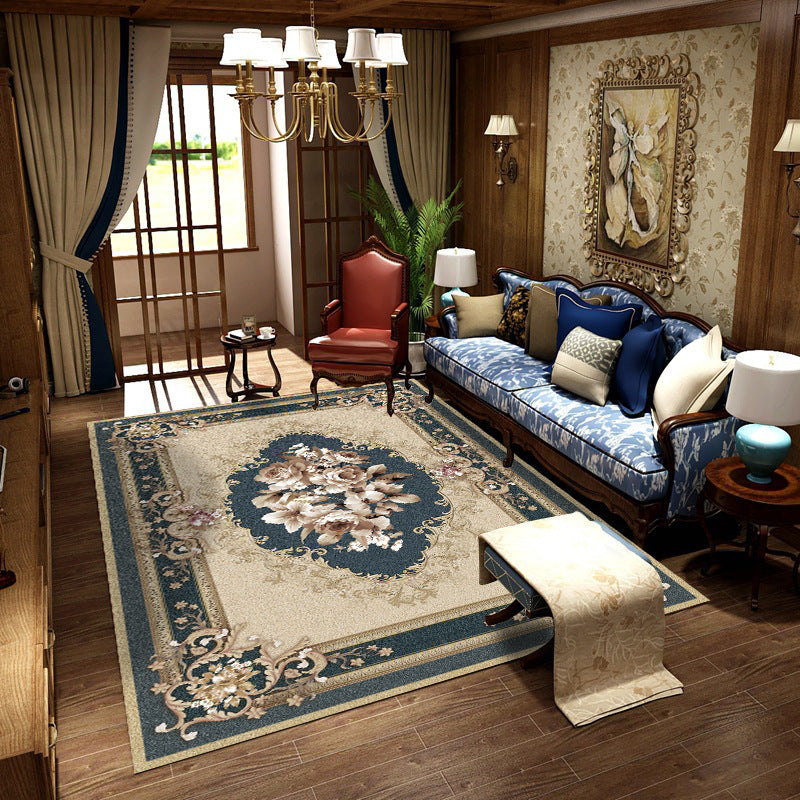 Elegant Vintage-Inspired Area Rug Kalsten