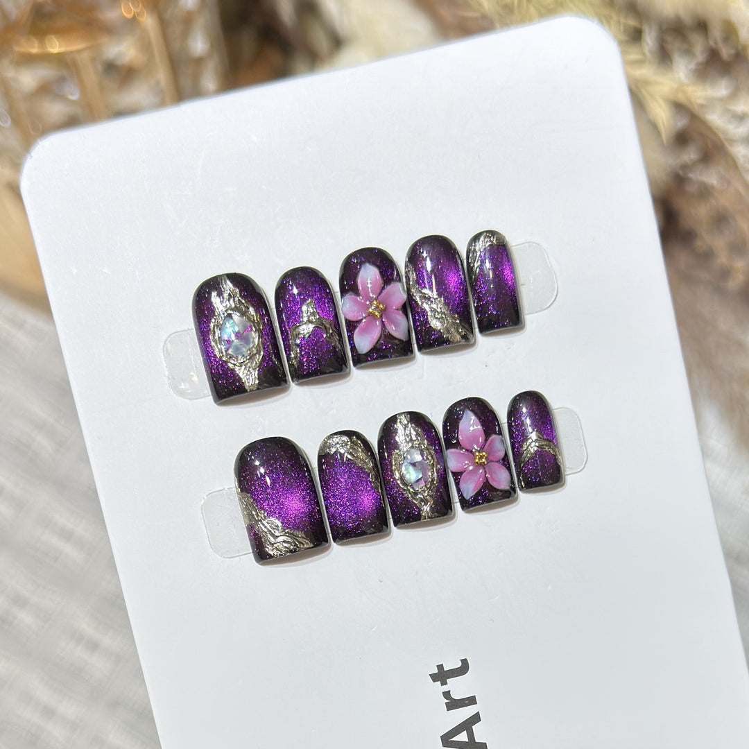 Elegant Floral Press-On Nail Set with Glitter Accents Kalsten