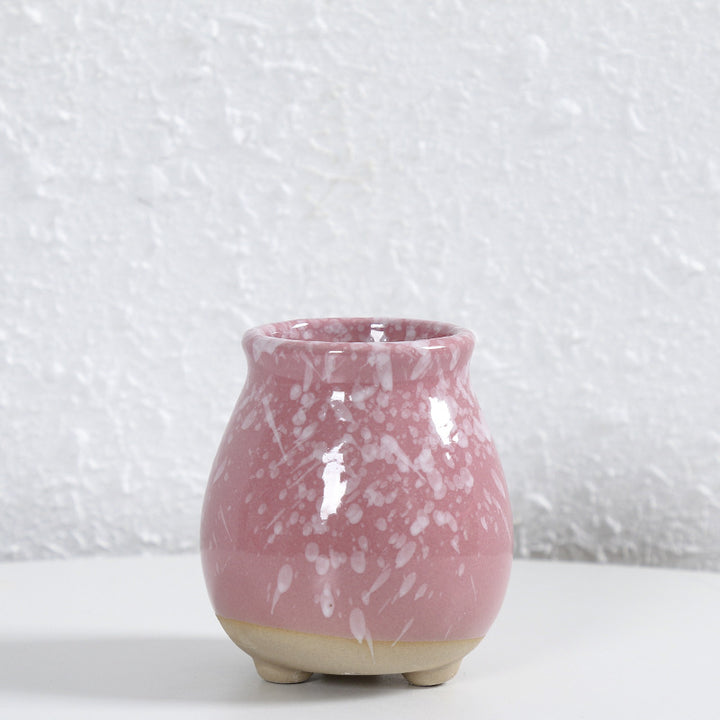 Contemporary Curved Ceramic Vase Kalsten