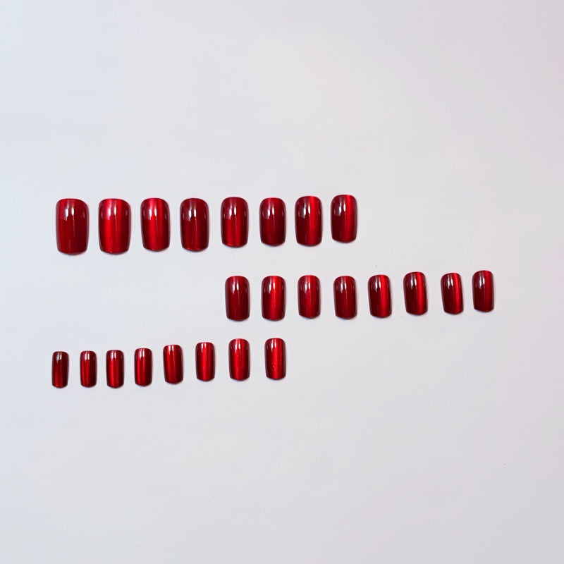 Shiny artificial nails with luxurious effect Kalsten