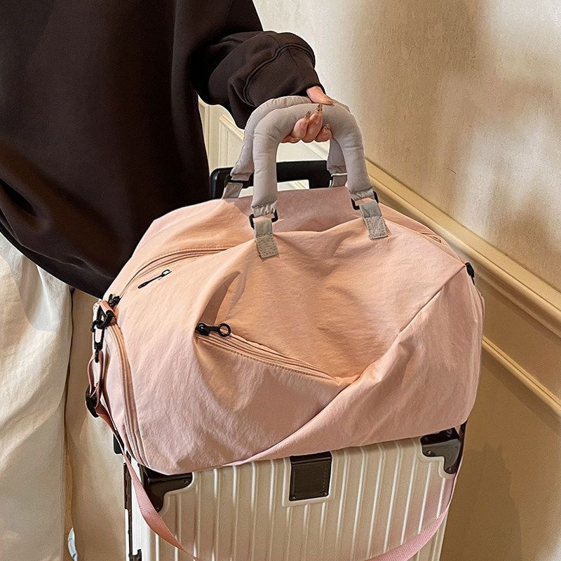 Versatile Lightweight Travel Duffle Bag Kalsten