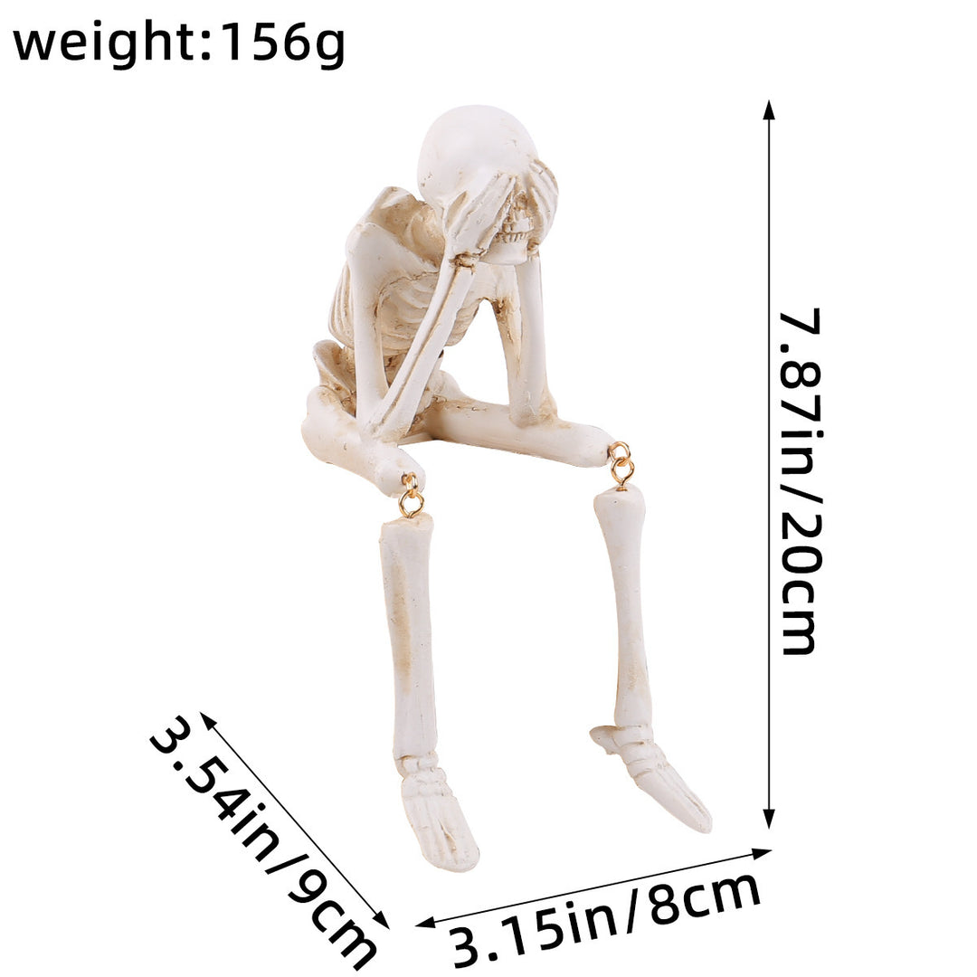 Detailed hanging skeleton figure with movable joints made of resin
