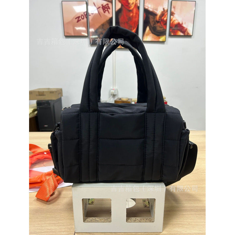 Fashionable Wearable Handbag with Flexible Carrying System Kalsten