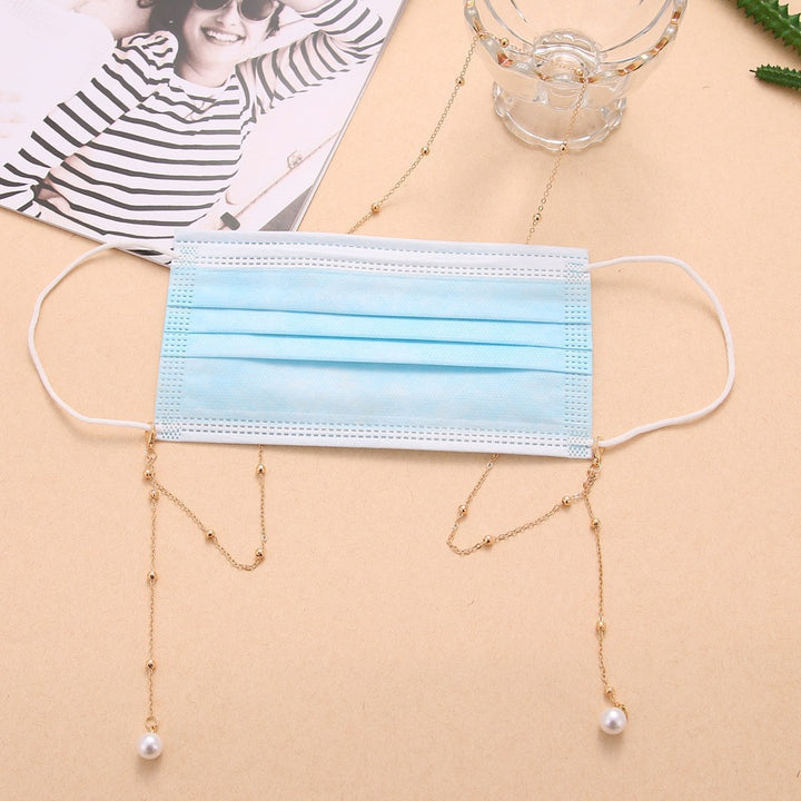 Mask Chain with Pearl Accents Kalsten