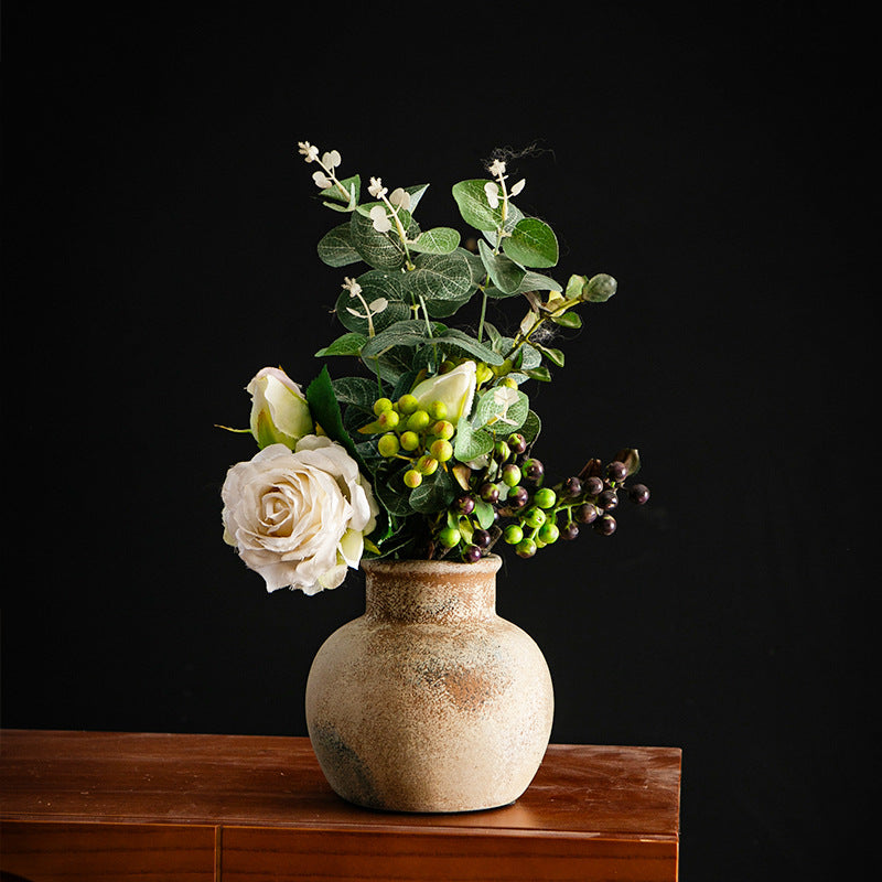 Handcrafted ceramic vase Kalsten