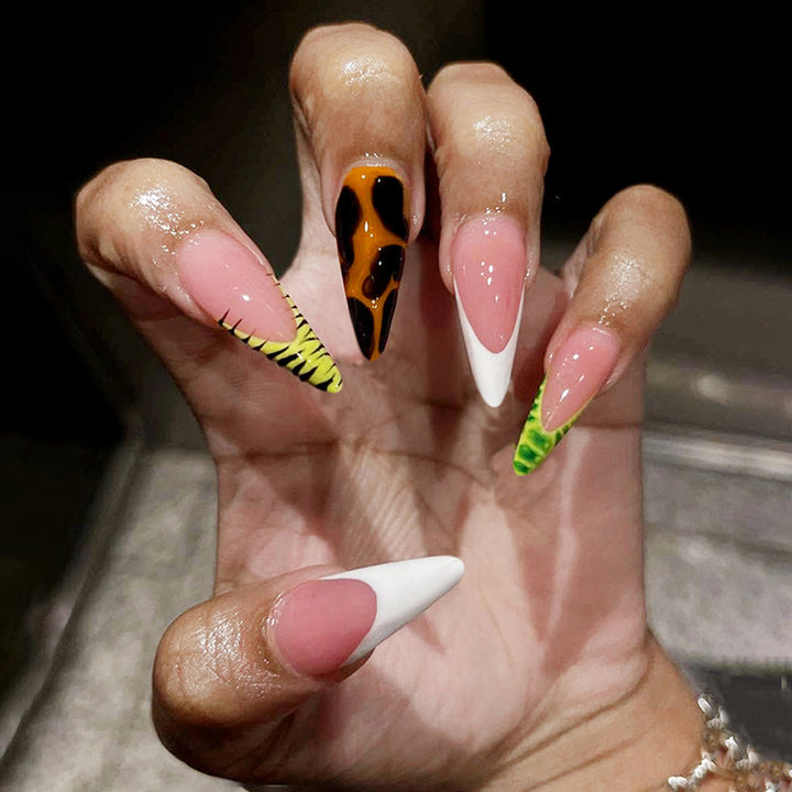 Artistic Stiletto Nail Kit kalsten