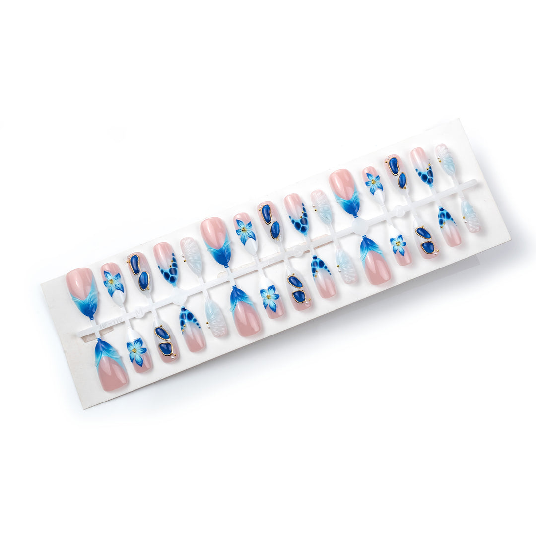 Artistic Ocean-Inspired Press-On Nail Set