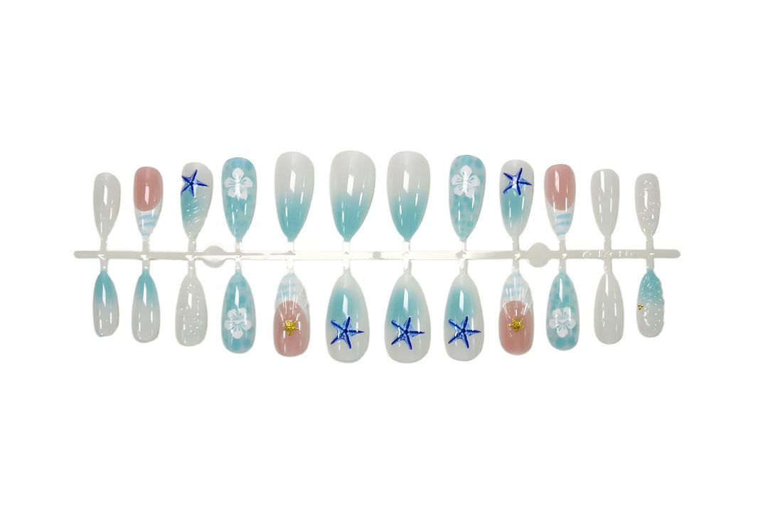 Acrylic nail set with maritime motifs and elegant details Kalsten