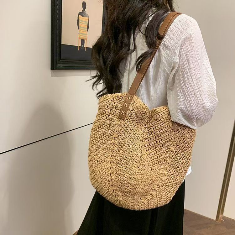 Handcrafted beach bag with elegant leather handles Kalsten
