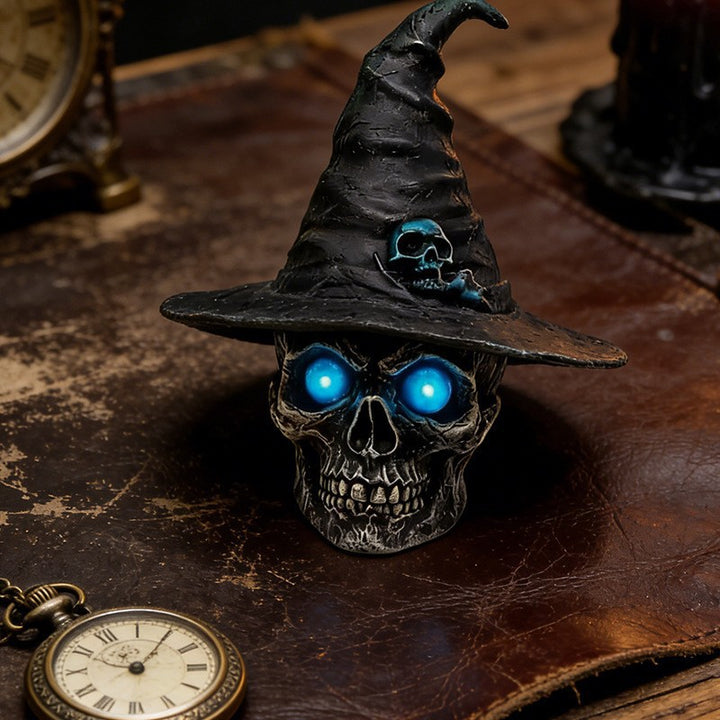 Decorative skull with witch hat Kalsten
