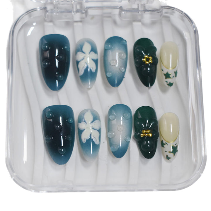 Decorative Press-On Nail Art with Floral Elements Kalsten
