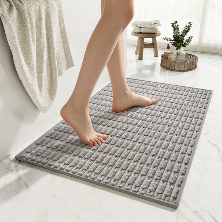Absorbent Textured Bathroom Mat