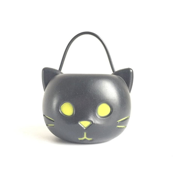 Halloween-Themed Trick-or-Treat Candy Bucket Kalsten