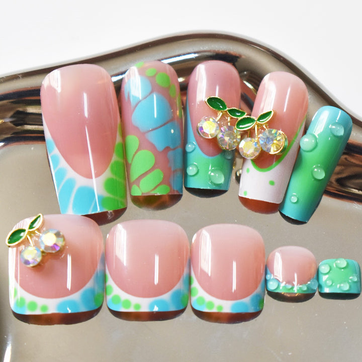 Artistic Nail Art Set with Floral Accents Kalsten