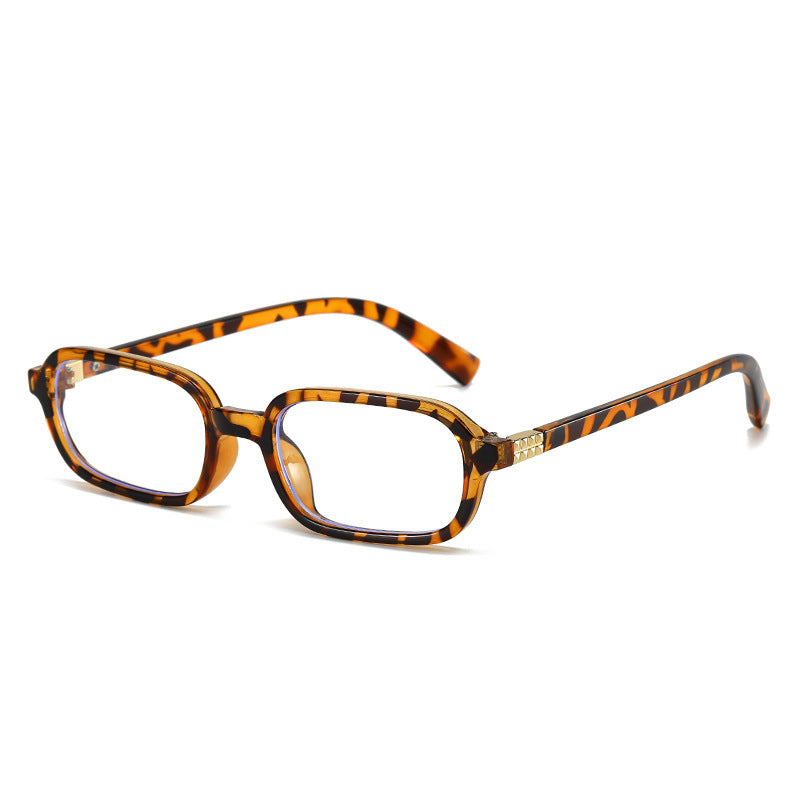 Chic Flat Lens Sunglasses with Decorative Metal Details Kalsten