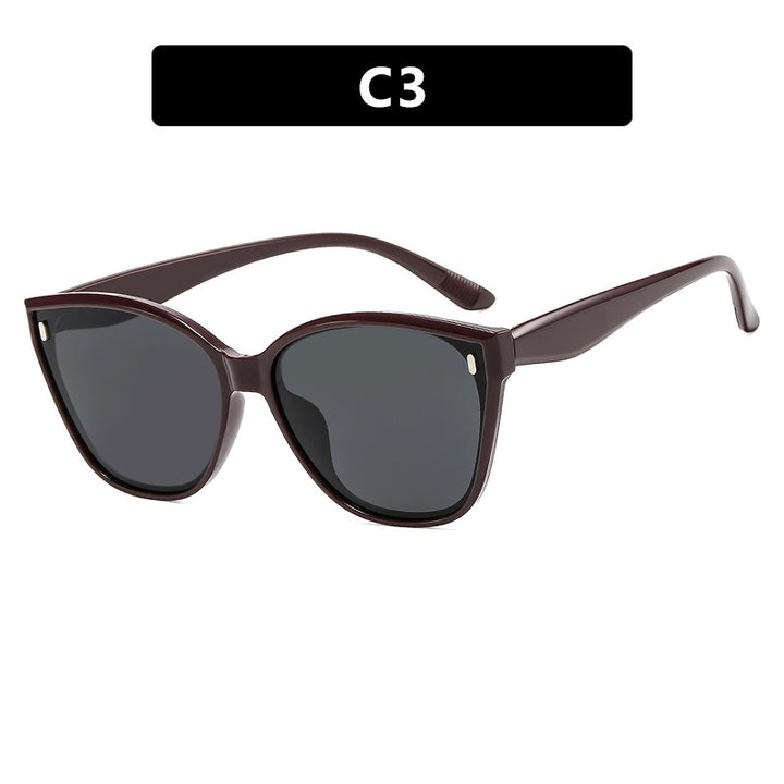 Women Cat-Eye Sunglasses with protective UV filter and stylish Frame Kalsten