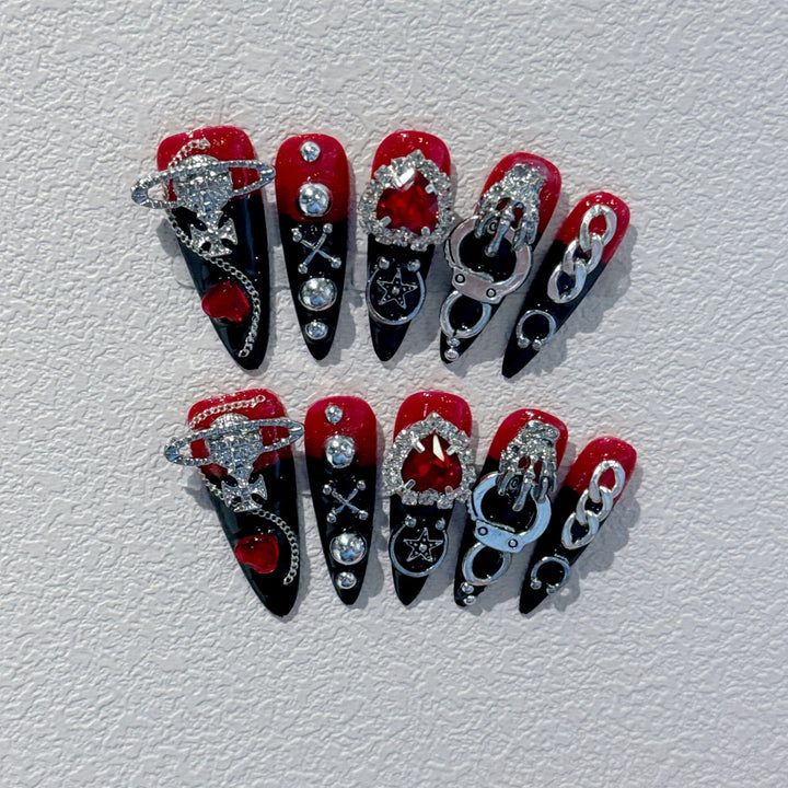 Glamorous Nail Art Extensions