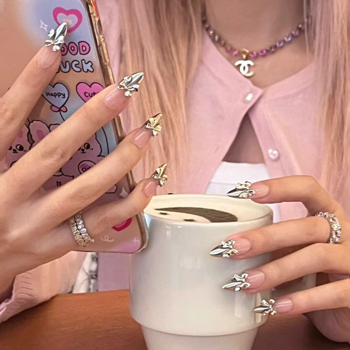 Artificial nails with luxurious 3D embellishments Kalsten