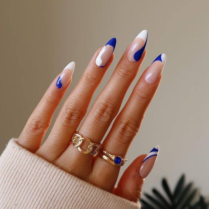 Artful nail extensions with an elegant leaf pattern Kalsten