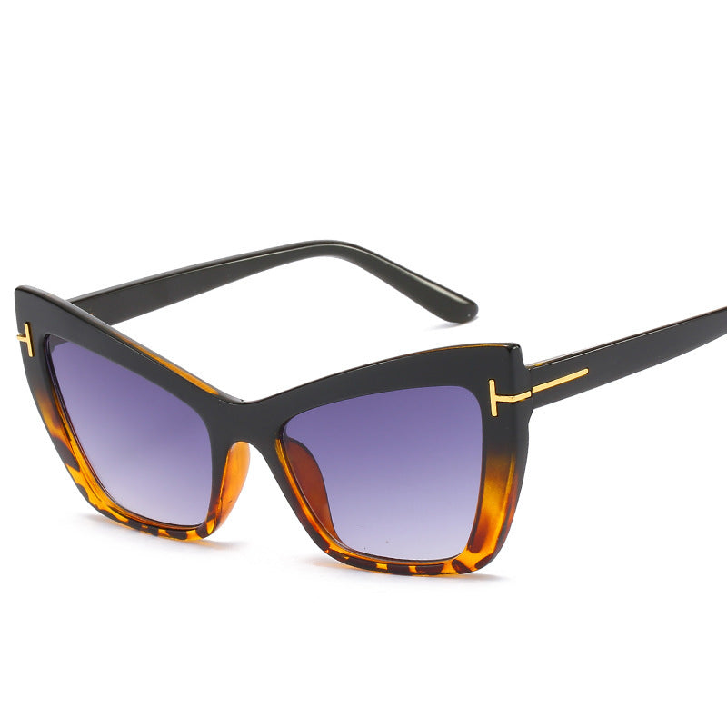 Cat-Eye Frame Sunglasses with Gradient Lenses Kalsten
