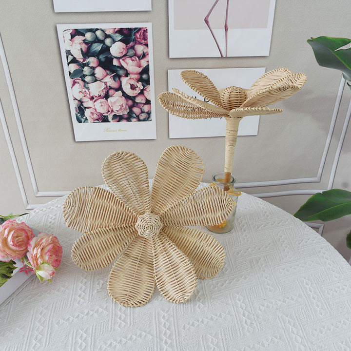 Decorative Handwoven Floral Centerpiece Kalsten