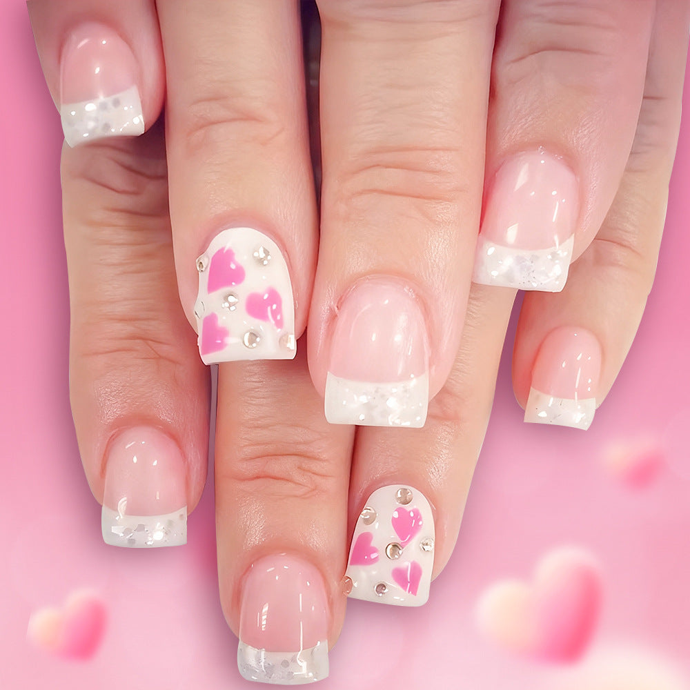 Heart-Embellished Press-On Nail Art Kalsten